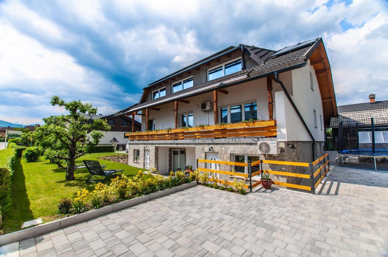 Apartments Ursus بليد المظهر الخارجي الصورة